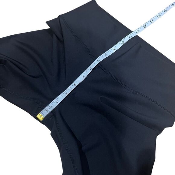 Old Navy High-Waisted PowerSoft Crop Leggings Black Size Medium - Picture 15 of 16